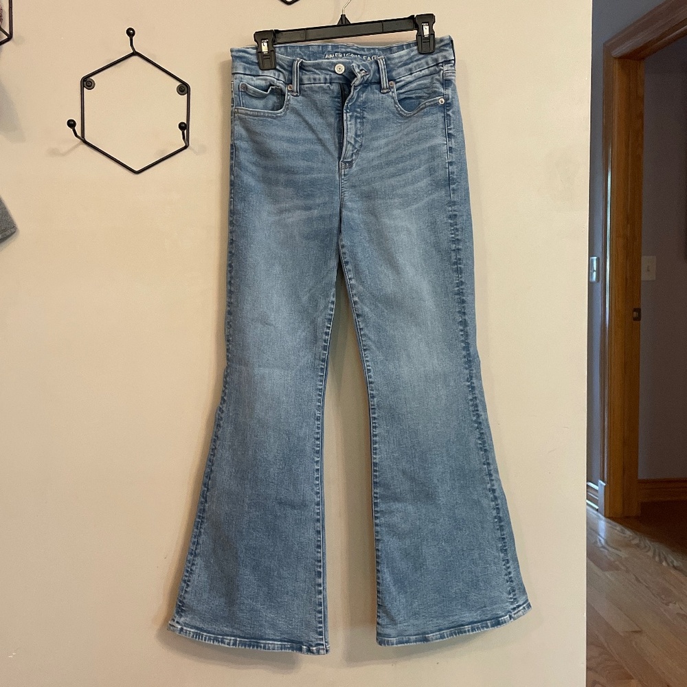 American Eagle Size 8R Super High Rise, Super Flare Luxe Stretch Jeans